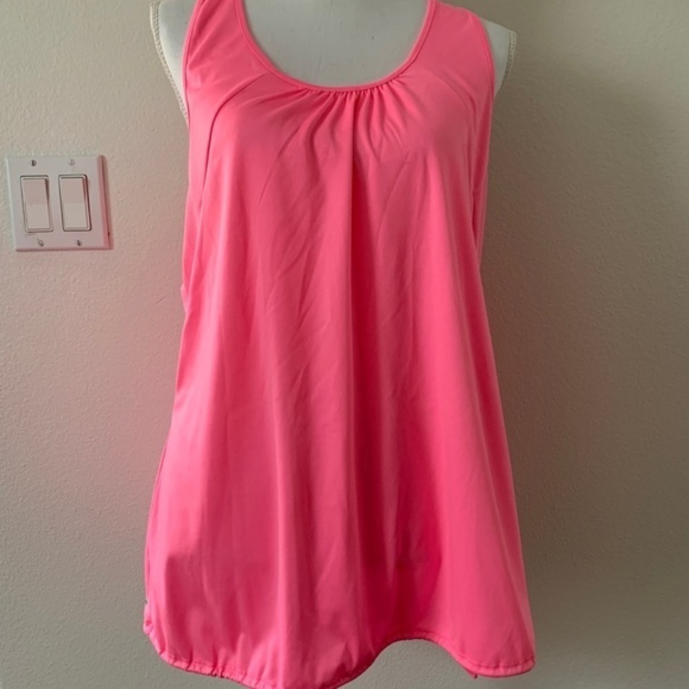 Sports top